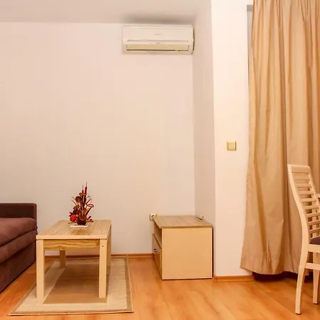 Guest Salena 3* 阳光海滩