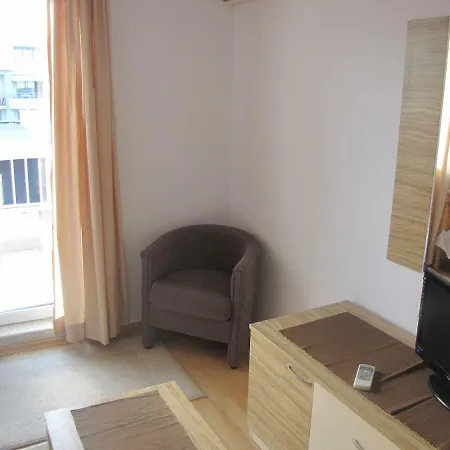 Guest Salena 公寓式酒店