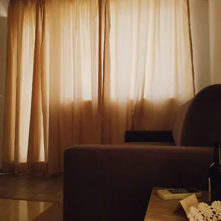 Guest Salena 公寓式酒店 3*