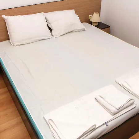 Guest Salena Aparthotel