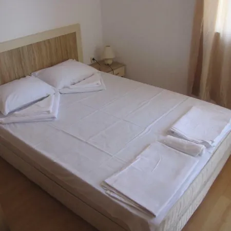 아파트호텔 Guest Salena 3*